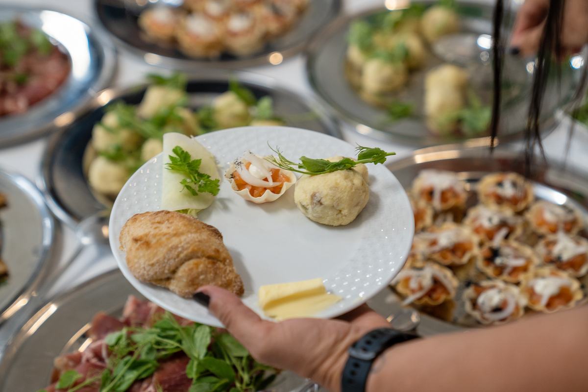 Tallerken fra buffeten