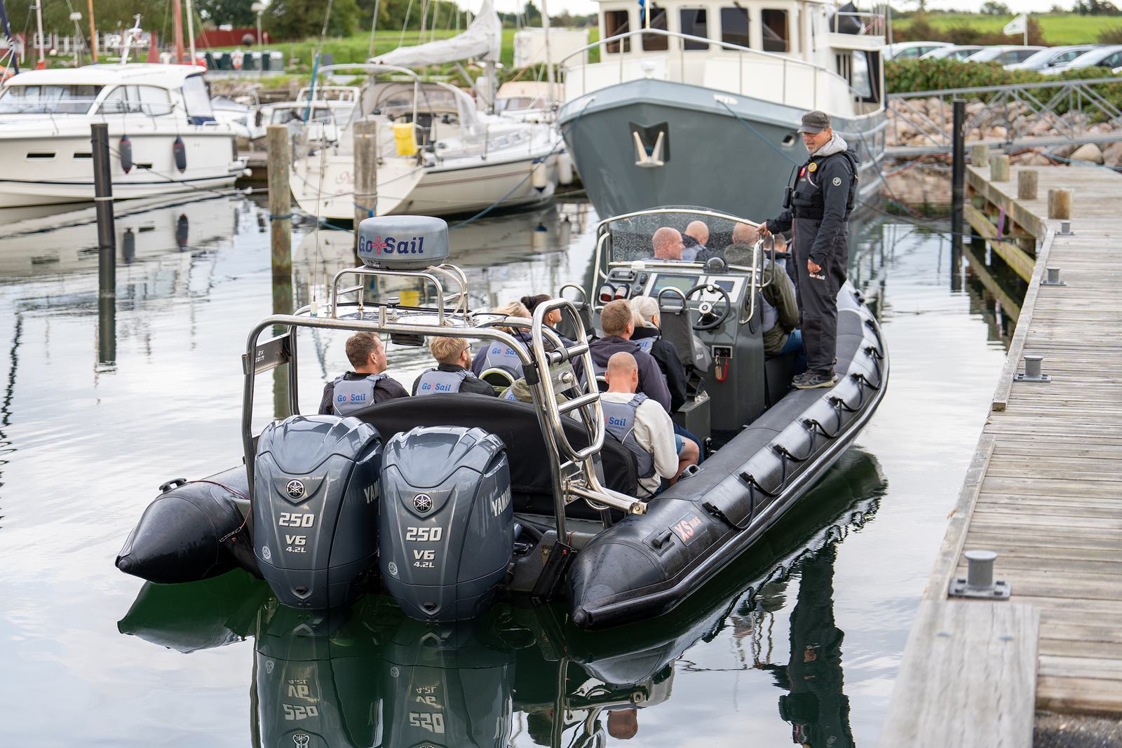 Medlemmer i RIB-båd fra GoSail